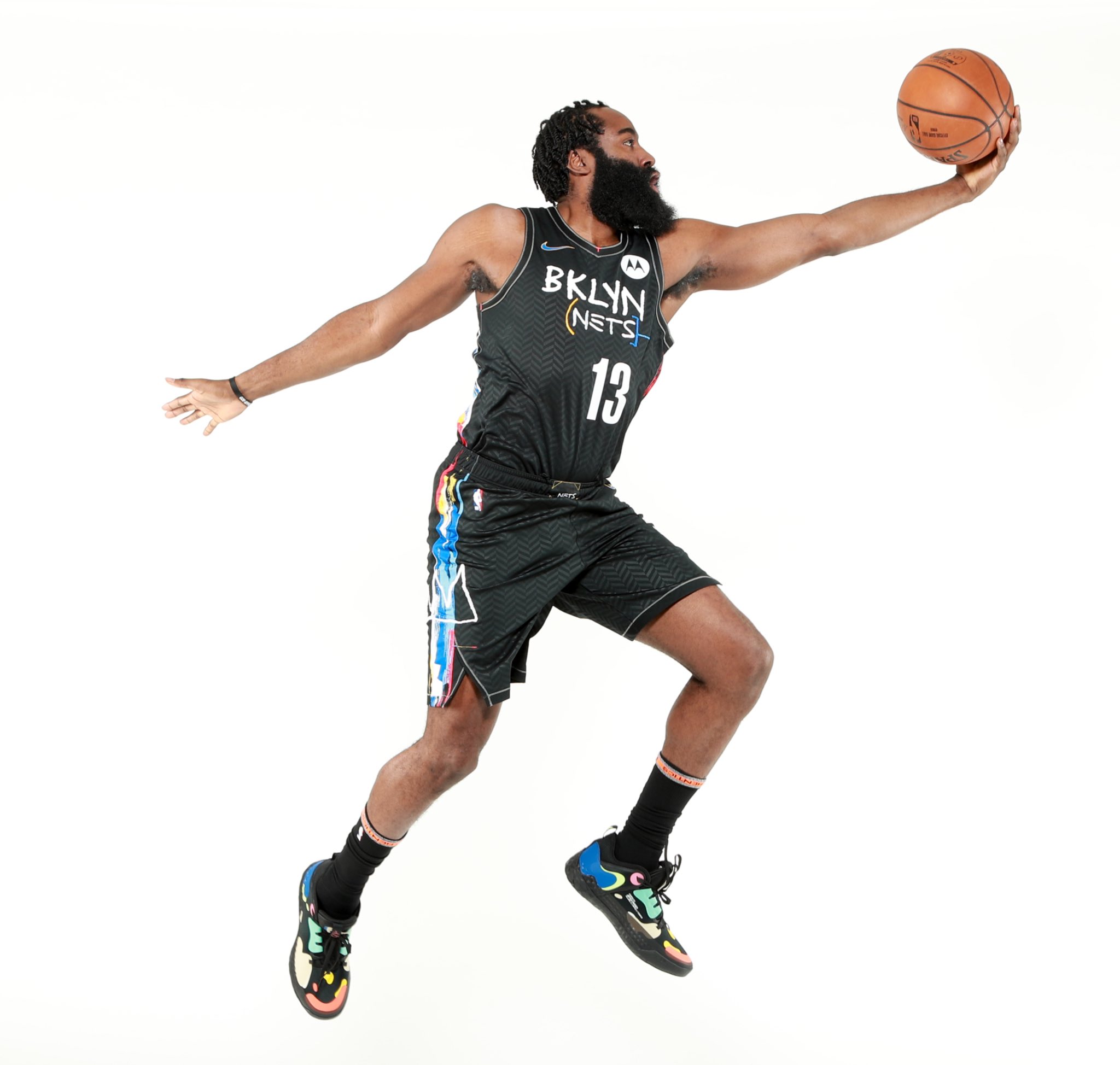 基耶利尼：我们想和斯帕莱蒂长期合作，而不是只考虑到明年6月（基耶利尼：与斯帕莱蒂的合作着眼长远，不止于明年6月）