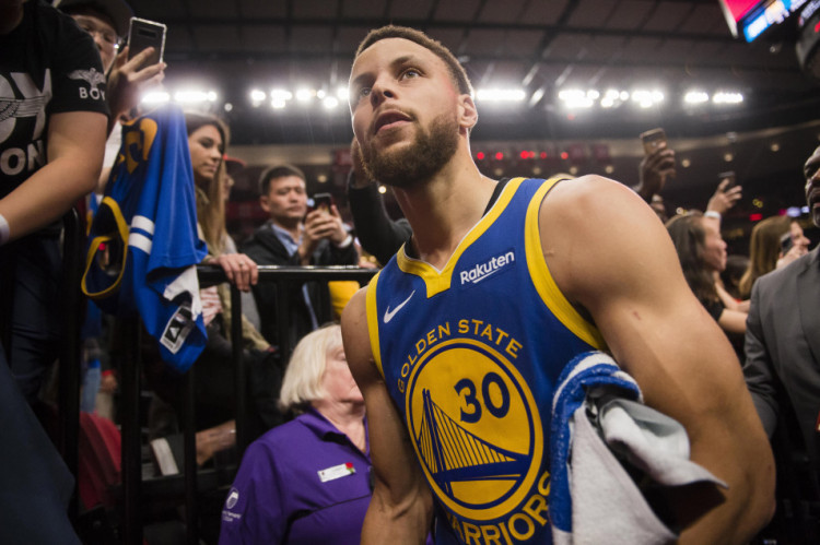 太阳报：帕尔默新女友和前任很像，二人在伦敦冬季乐园同框（英媒《太阳报》：帕尔默现任酷似前任，二人同游伦敦冬季乐园被拍）