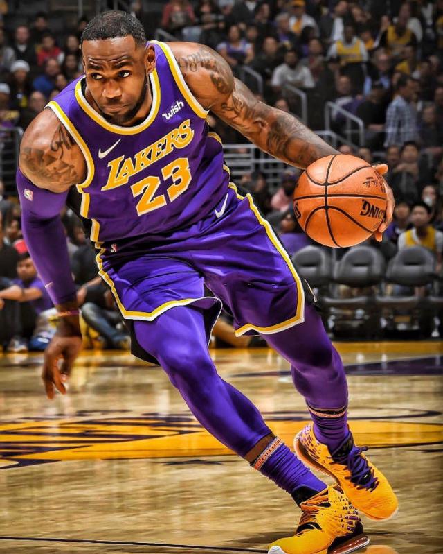 广东男篮防守稳固力克辽宁（广东男篮凭强悍防守击败辽宁）