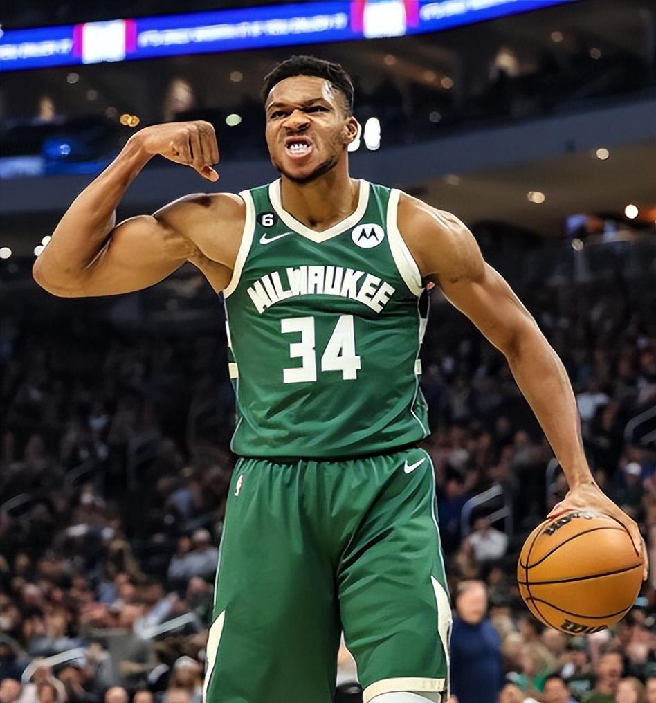 足球国足新星连续两轮破门，迅速走红（国足新秀两轮连破门，火速走红）