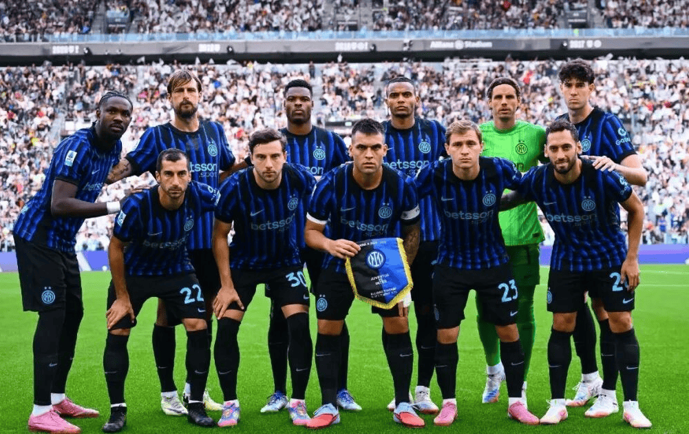 阿德尔曼：雷霆在西部独一档 我们湖人火箭马刺紧随其后（阿德尔曼称雷霆西部一枝独秀，湖人、火箭、马刺紧追其后）