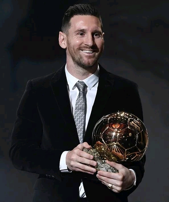 法国助教斯特凡撰文：登贝莱独一无二，奥利塞令人印象深刻（法国助教斯特凡撰稿：登贝莱独树一帜，奥利塞令人惊艳）