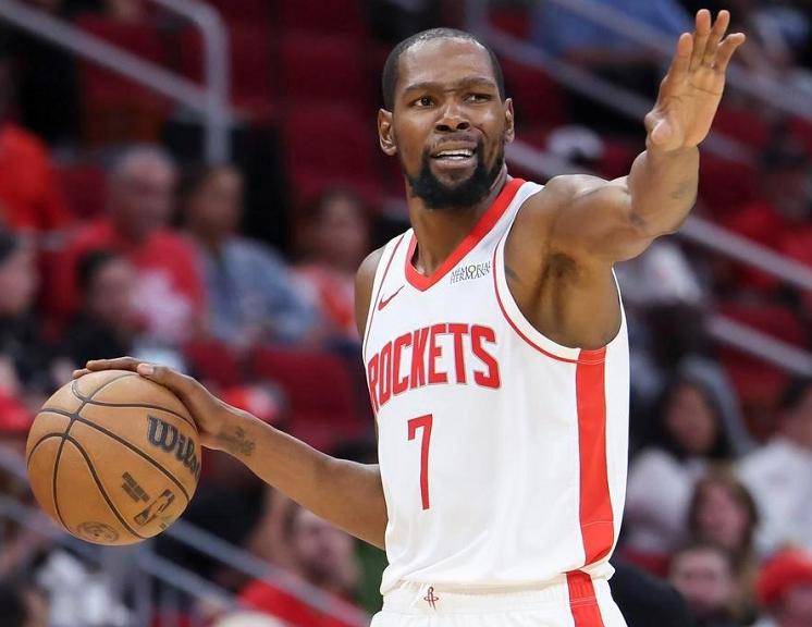 CIES列2021年来转会盈利榜：法鹰2.86亿欧居首，布莱顿第二（CIES发布2021年以来转会净盈利榜：法鹰净赚2.86亿欧登顶，布莱顿位居第二）