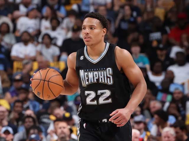 阿联酋1-1伊拉克，阿里-哈马迪破门，卢安齐尼奥救主（阿联酋1-1伊拉克：阿里-哈马迪建功，卢安齐尼奥扳平救主）