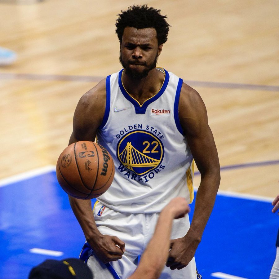 伦纳德：对面缺少主力我们还是没赢，领先的比赛应该拿下（伦纳德：对手缺主力仍没赢球，手握领先就该收下比赛）