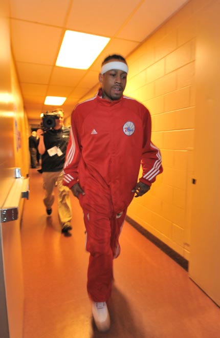 莱切vs维罗纳：班达、加洛首发，加利亚尔迪尼、焦瓦内出战（莱切战维罗纳：班达、加洛首发，加利亚尔迪尼、焦瓦内出场）