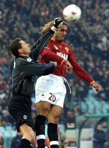 TA：阿莫林希望引进中场；曼联是否签门将取决于巴因迪尔未来（TA：阿莫林意在补强中场；曼联是否引进门将取决于巴因迪尔去留）