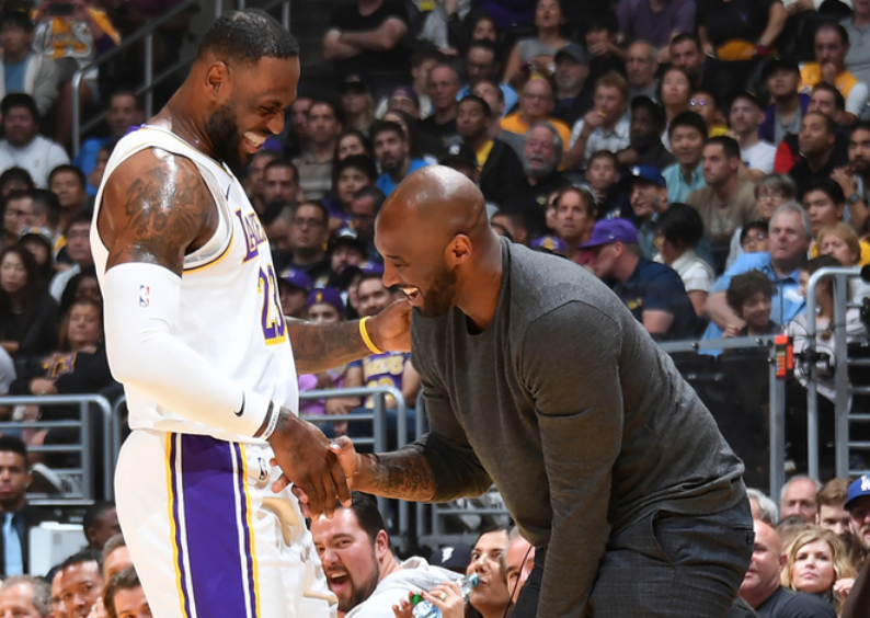 官方：皇家社会签下狼队前锋格德斯；据悉转会费为400万欧（皇家社会官宣引进狼队前锋格德斯，转会费约400万欧）