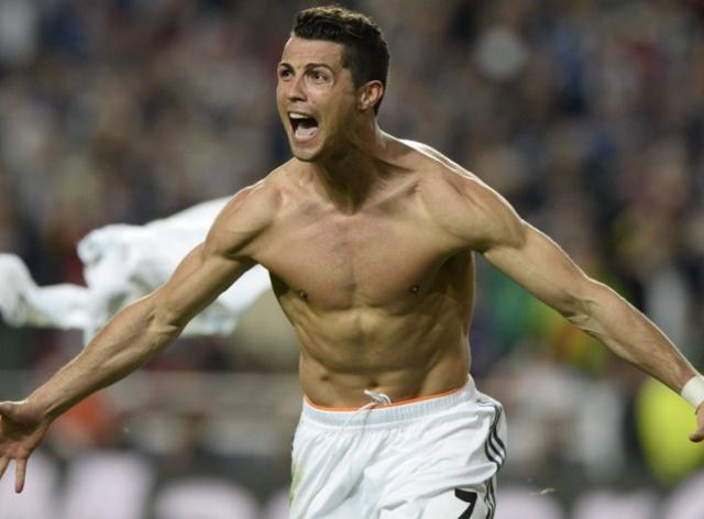 侯森：真不想看到一次次从门里捡球了；我们离不了球迷的支持（侯森：不愿再频繁从网中捞球，我们离不开球迷的支持）