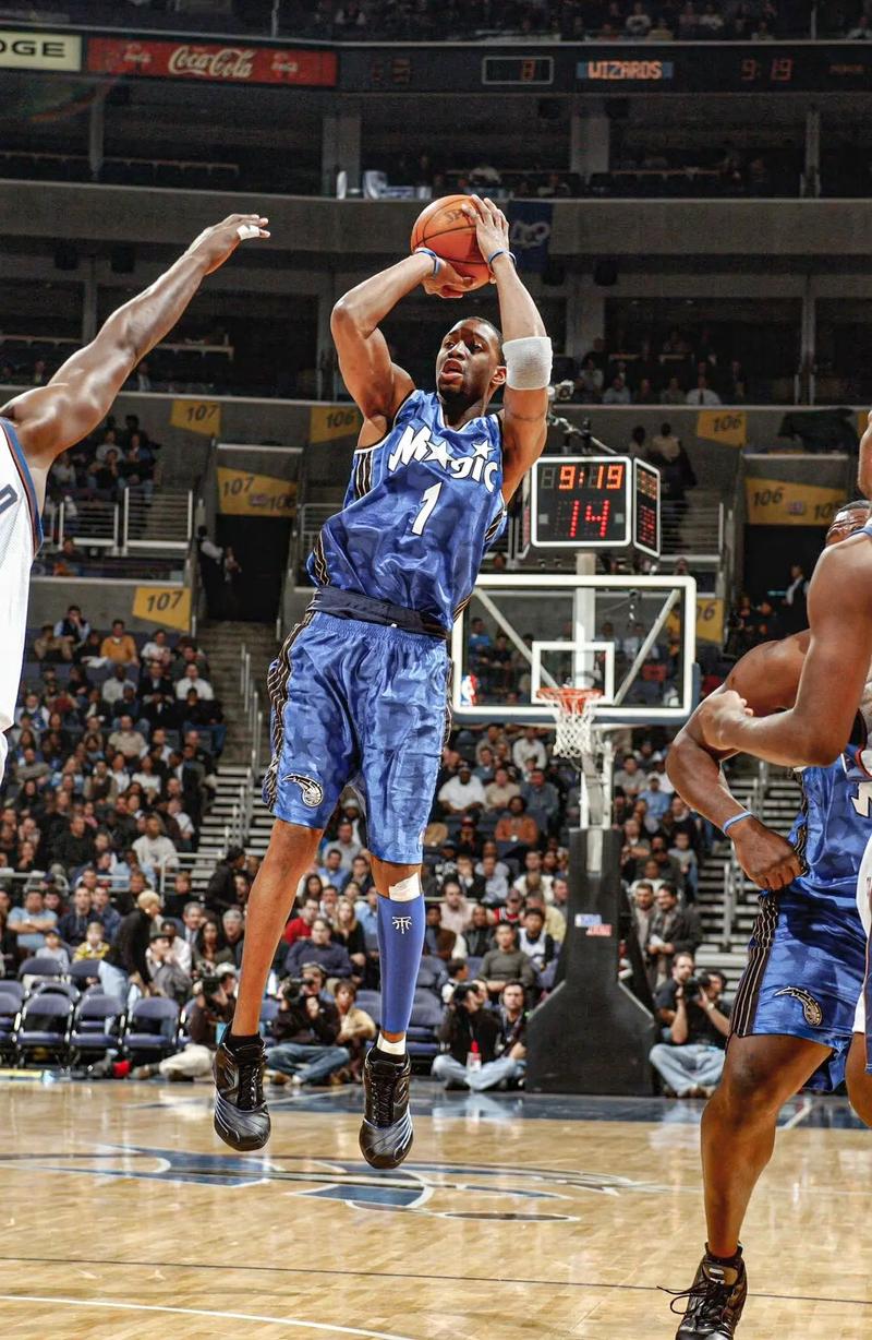 每体：巴尔德吉已经被弗里克边缘化，可能国王杯才有出场时间（每体：巴尔德吉在弗里克麾下遭冷落，或仅在国王杯获得出场机会）