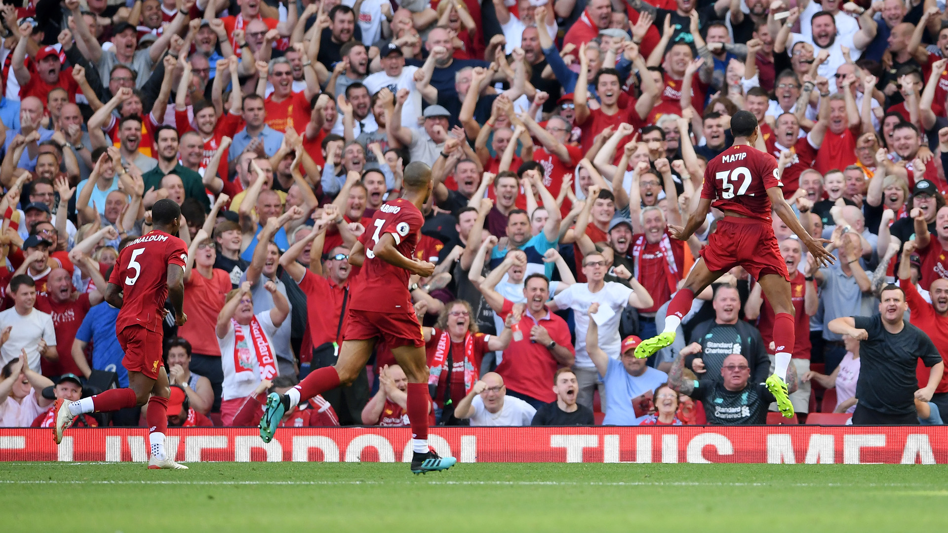 挑战与机遇并存，文章编辑作者的职业生涯（编辑与写作者的职业旅程：机遇与挑战并行）