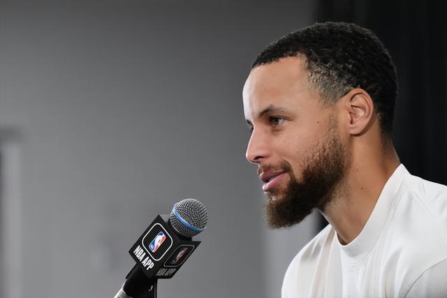 巴黎人报：登贝莱因流感缺席巴黎周一的训练，出战毕包存疑（《巴黎人报》：登贝莱因流感缺席周一训练，战毕巴成疑）