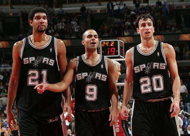 波杰在波杰13中13中7，得分、篮板、助攻皆球队最高（波杰13投7中，得分篮板助攻均领跑全队）