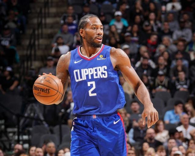 瓦诺利：向球员们今天的表现致敬，我们必须更好地支援基恩（瓦诺利赞扬球队今日表现：当务之急是给予基恩更多支援）