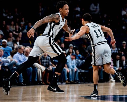 贾凯里尼：诺阿-朗是早期版本的我，尤文坎比亚索是后期的我（贾凯里尼：诺阿朗像我年轻时，尤文坎比亚索像我成熟期）