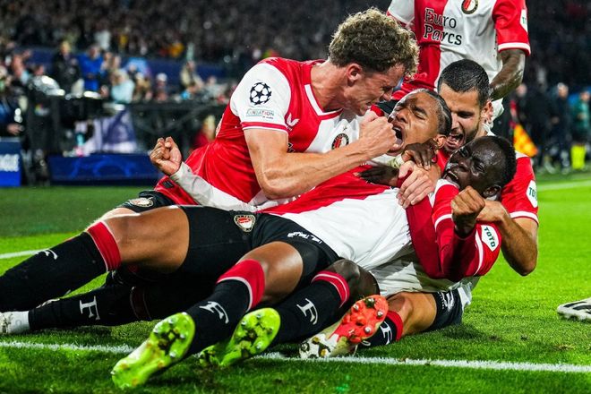 利物浦欧冠小组赛关键战平切尔西（欧冠小组赛重头戏：利物浦与切尔西战成平局）