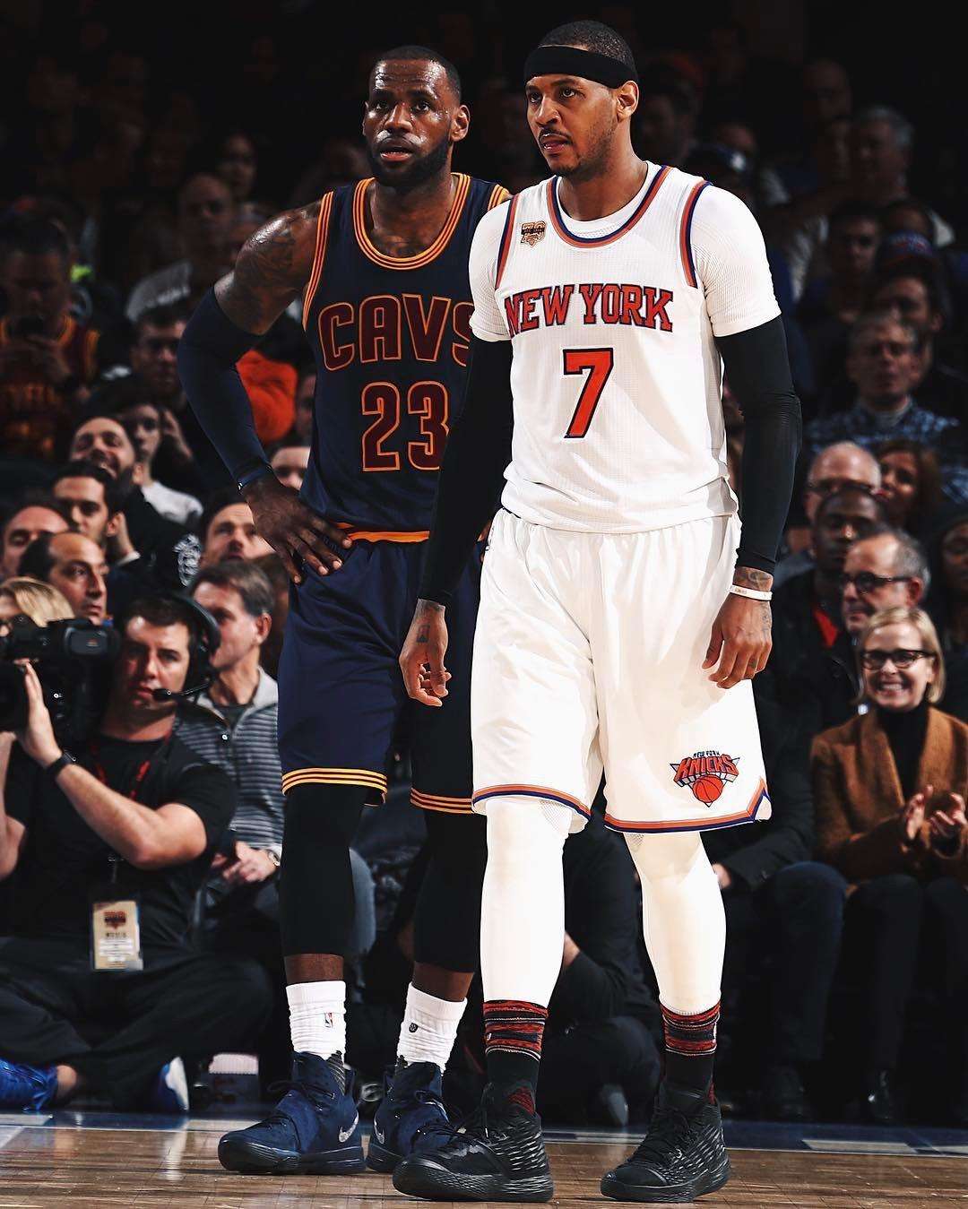 太全面了！杰伦·约翰逊过去5战场均接近30+14+11（全能爆发！杰伦·约翰逊近5场场均逼近30分14板11助）